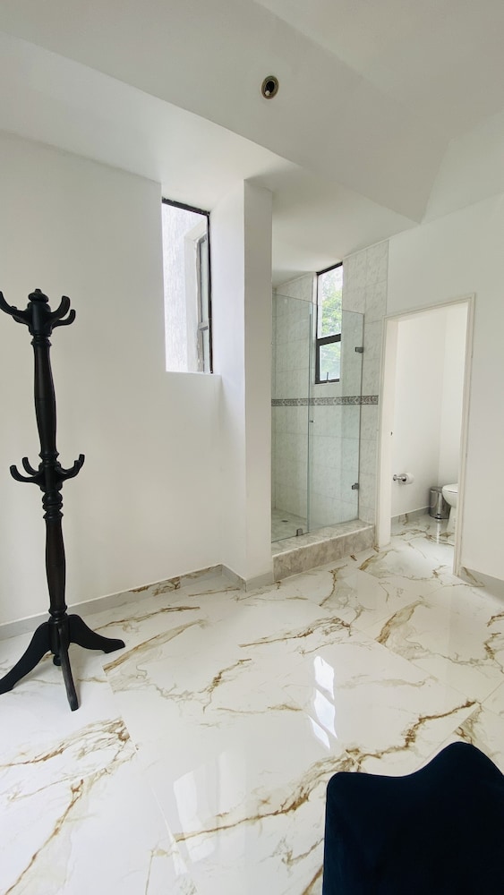 Babilla Suites