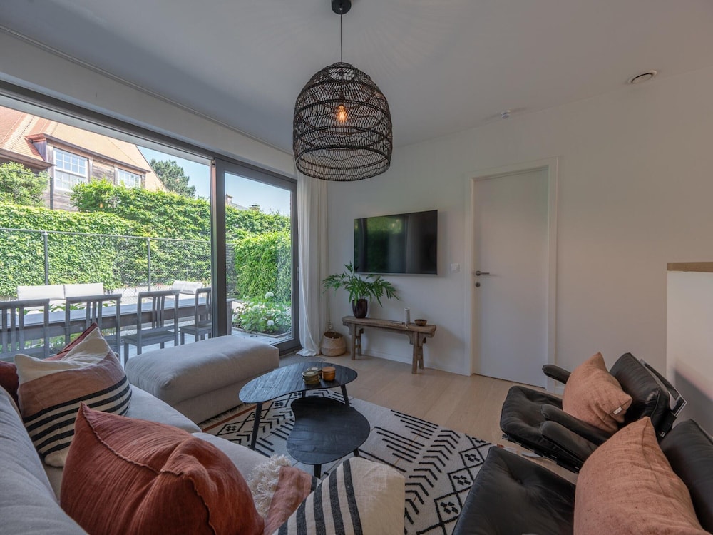 Apartment in Duinbergen Near the Beach
