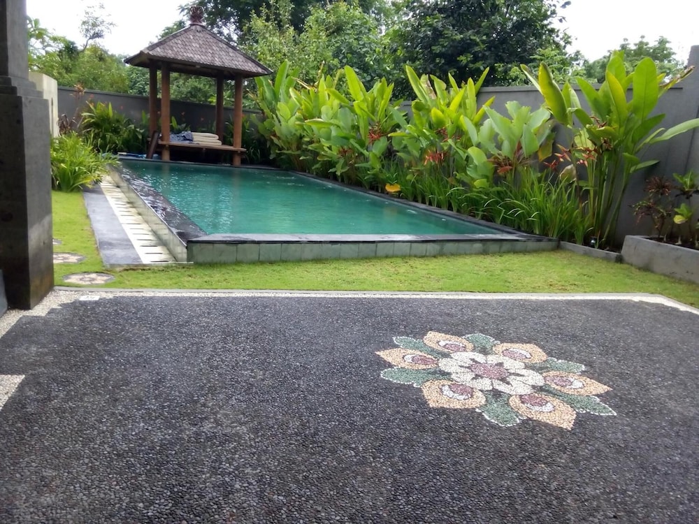 Avisaravilla and Guest House
