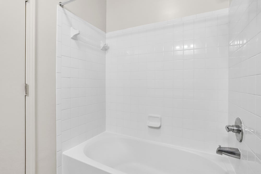 DC Charm in Crystal Apartments