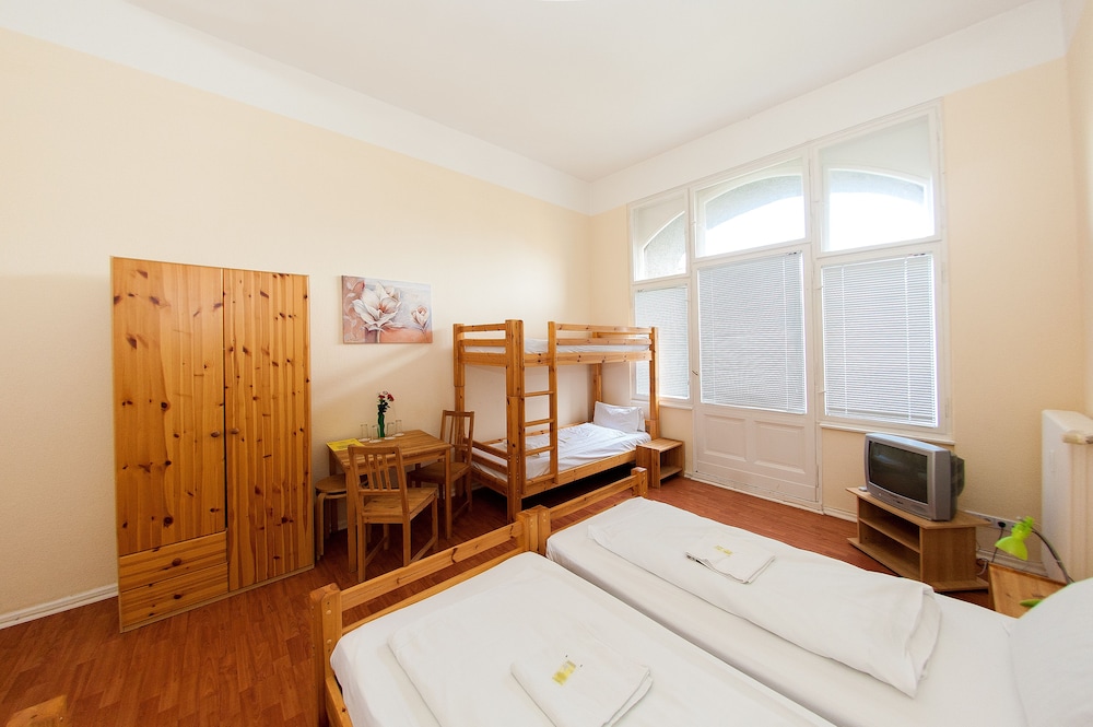 Hotel Pension Elegia am Kurfürstendamm