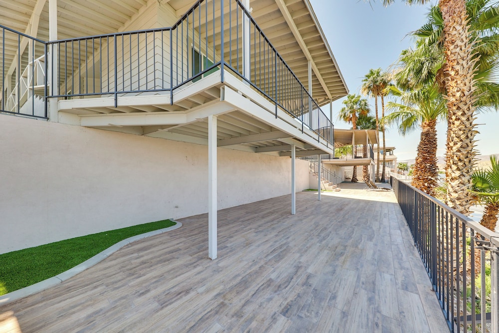 8 Mi to Laughlin Riverwalk: Waterfront Retreat