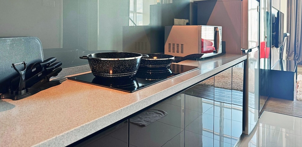 Seaview Maritime Suites by The Stay Hub