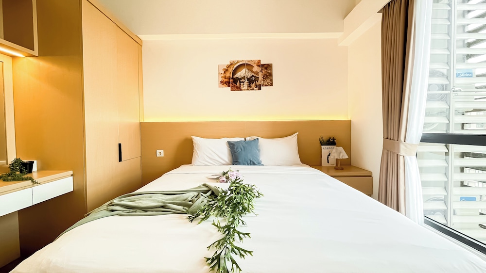 Elegant And Homey 3Br Apartment Sky House Bsd