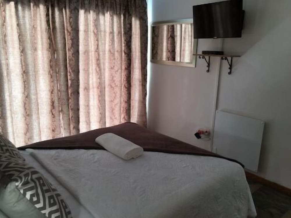 Cura Lodge