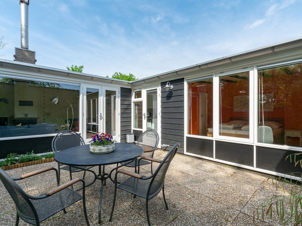 Detached Bungalow Edge of the Duinland Park view 4