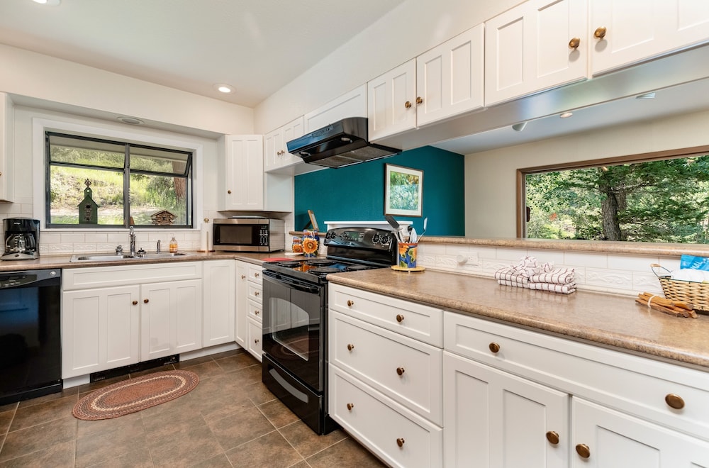 Adams Vacation At Windcliff 2 Bedroom Home by RedAwning - Property Image 21