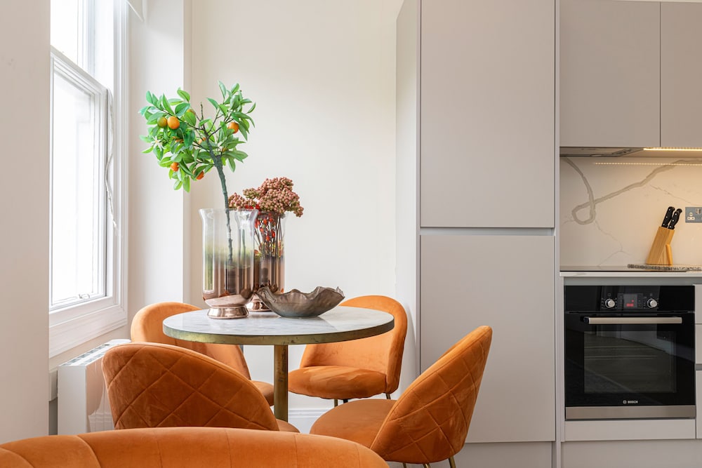 Luxury Apartments Near Harrods and the Science Museum