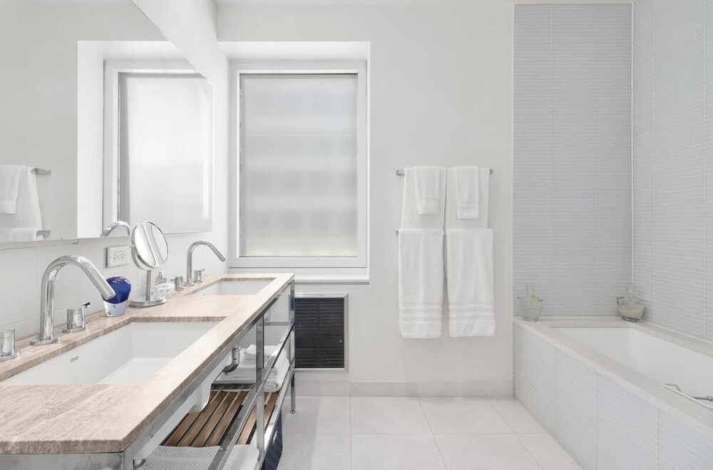 4 Bedroom Luxury Apartment - Grand Opening Promotion - 2