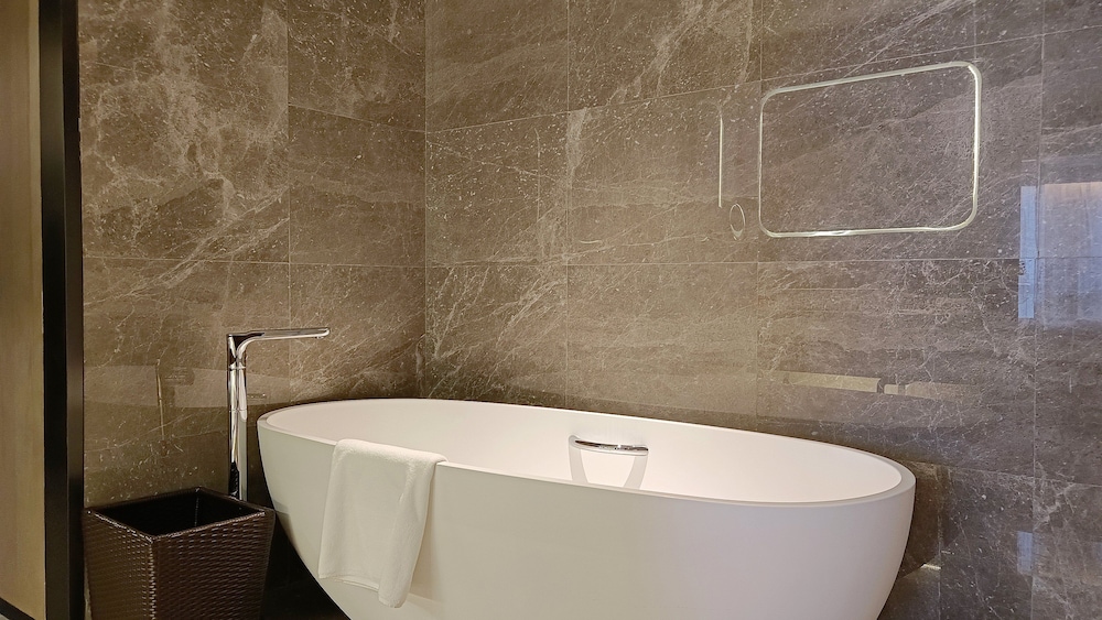 Hohhot Vacations - Crowne Plaza Hohhot City Center, An IHG Hotel - Property Image 50