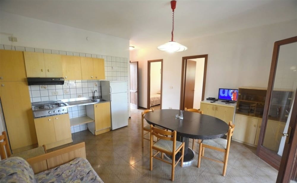 Functional Flat With Balcony for 7 Guests in Lignano Sabbiadoro
