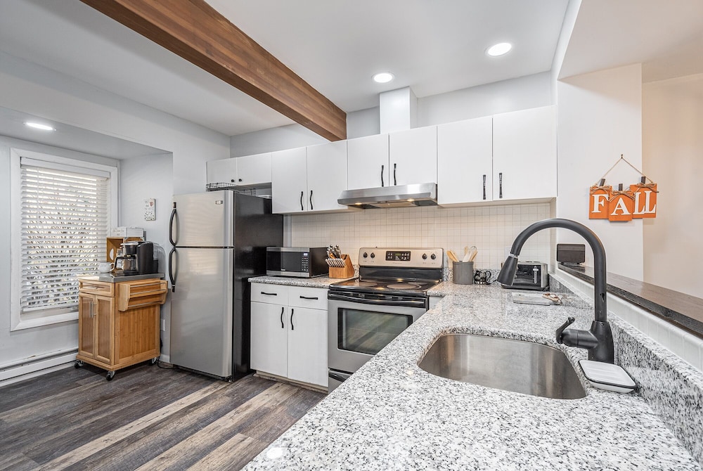 Villages of the Wisp 37 Lakeview Court view 4