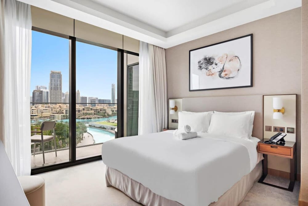 Luxurious 3-bedroom Apartment Facing Burj Khalifa in The Address Dubai Opera