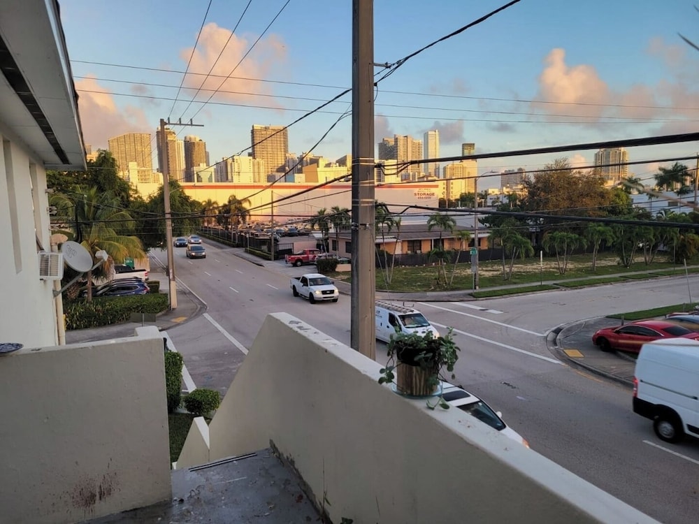 Little Havana 2BR Near Brickell & Midtown