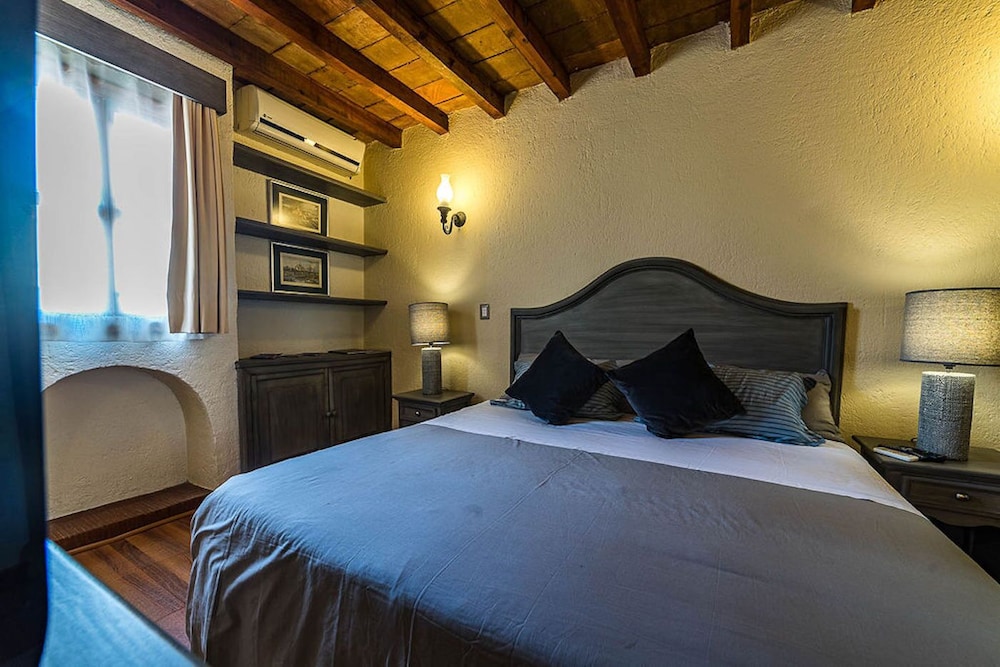 Mesón de la Merced Hotel Boutique, Patio & Spa view 2