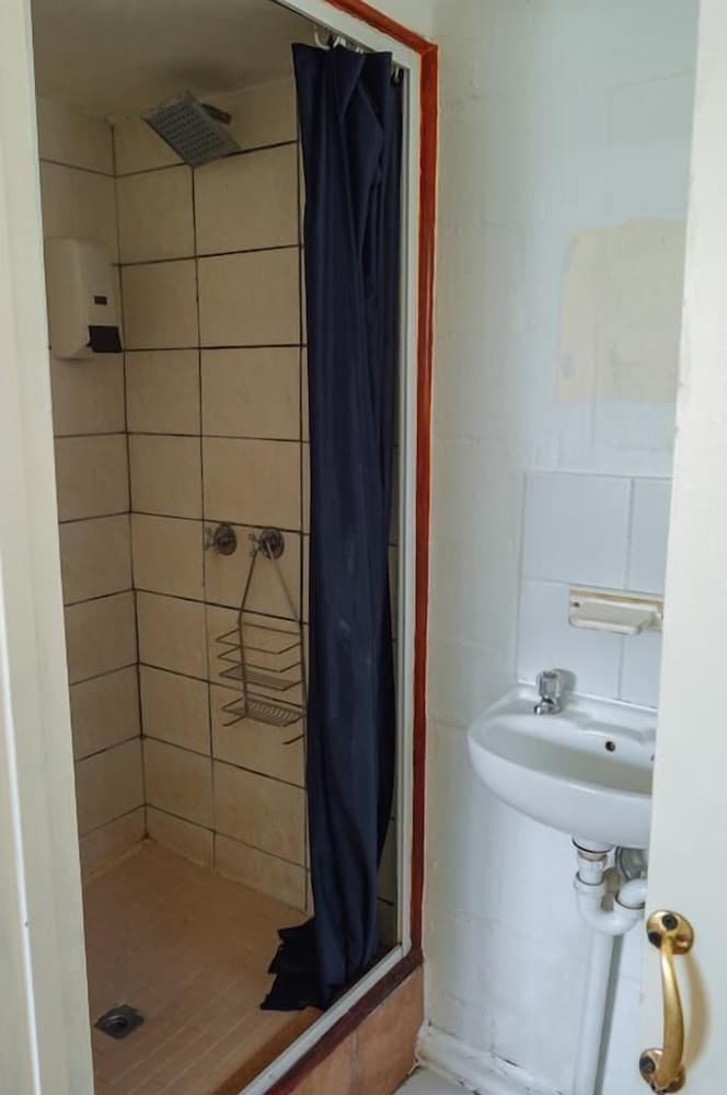 Kingfisher Hollow Exclusive Guest House