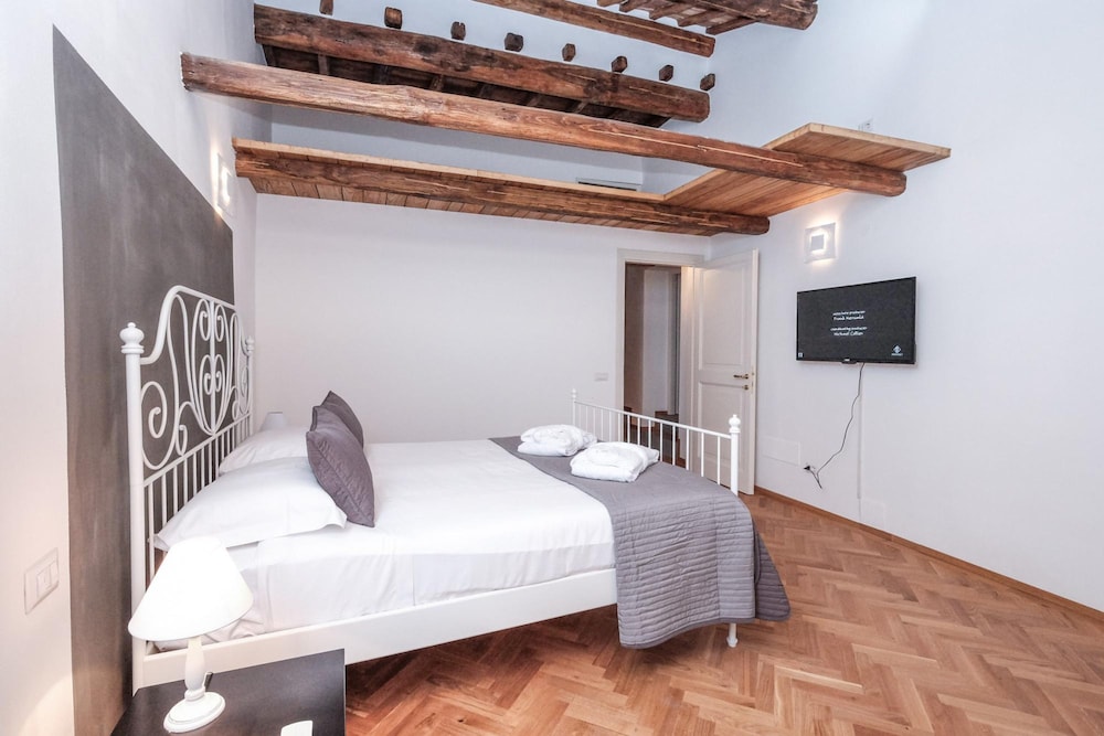 Regal Home in Trastevere
