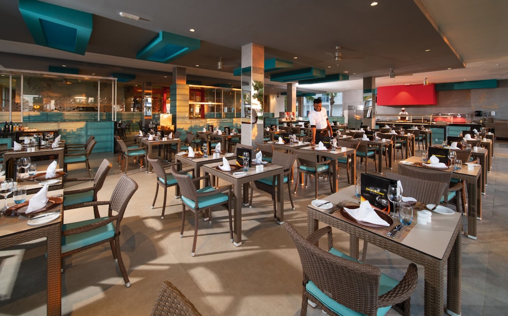 Jamaica Vacations - Hotel Riu Palace Tropical Bay - All Inclusive - Property Image 7