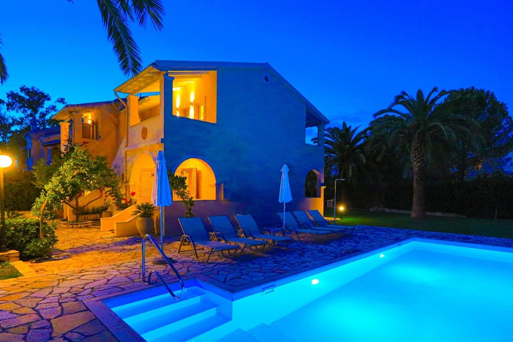 Beach Villa Marina in Roda