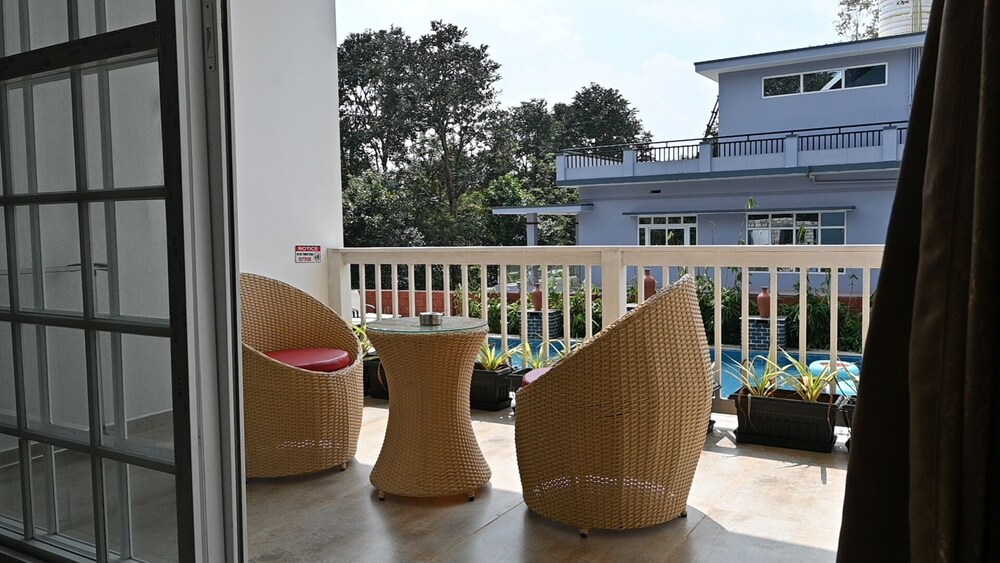 Photo 9