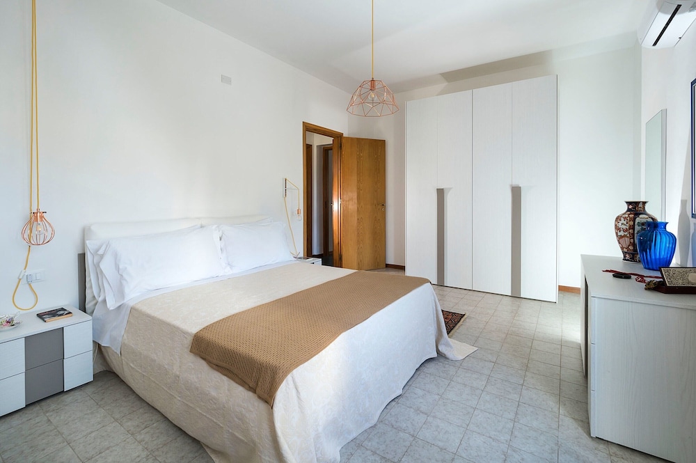Villa in Trapani With Private Pool & Near Sea