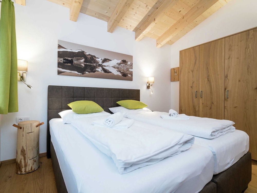 Penthouse in ski Resort in Piesendorf view 3