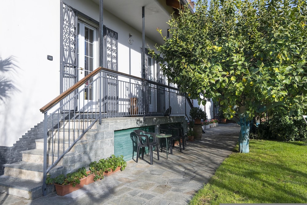 La Casetta Sull Albero 900m From the sea view 2