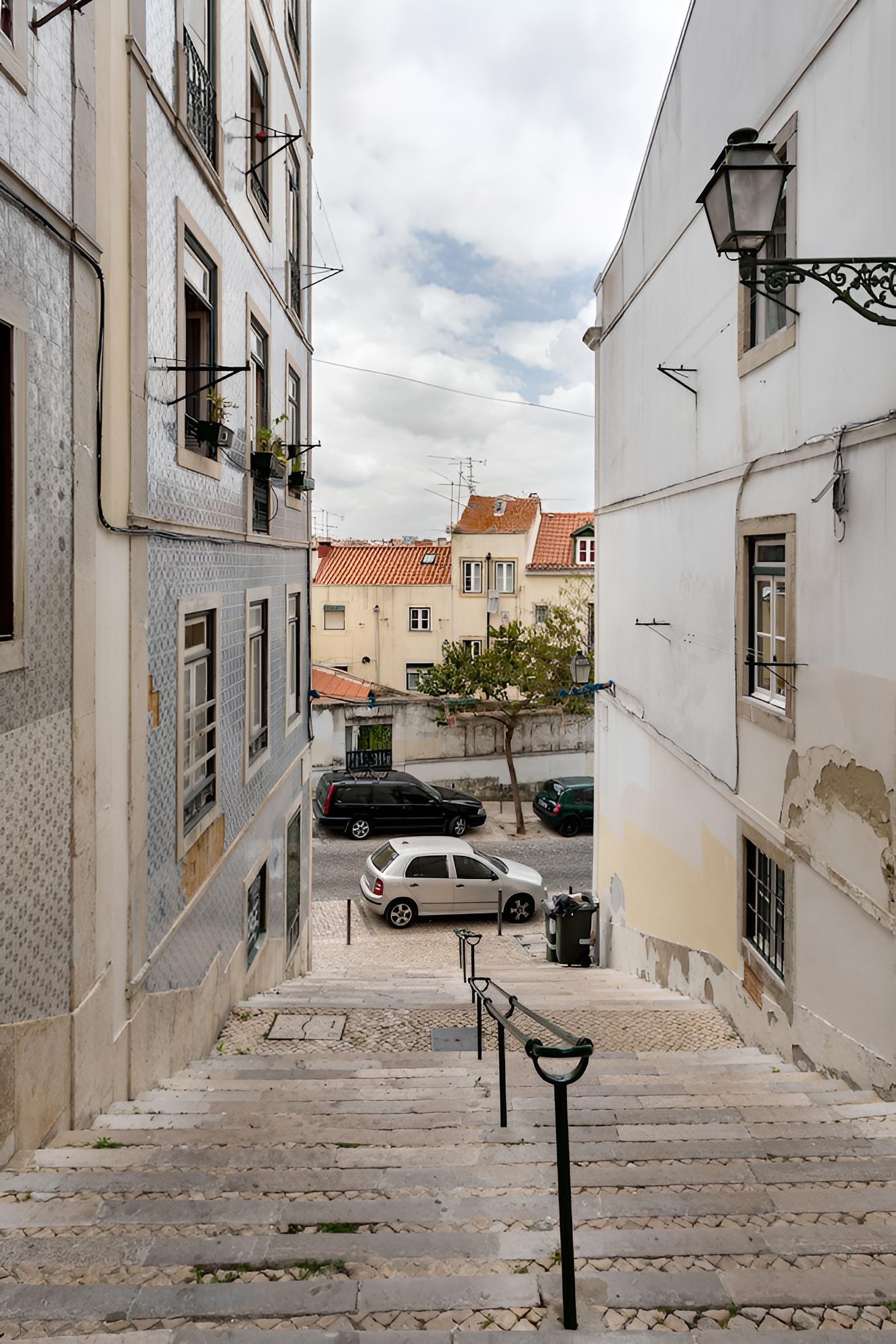 Altido Central Studio Near St. George Castle view 5