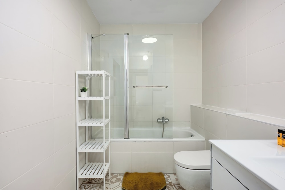 Luxury Tower 3BR Beach View High Floor