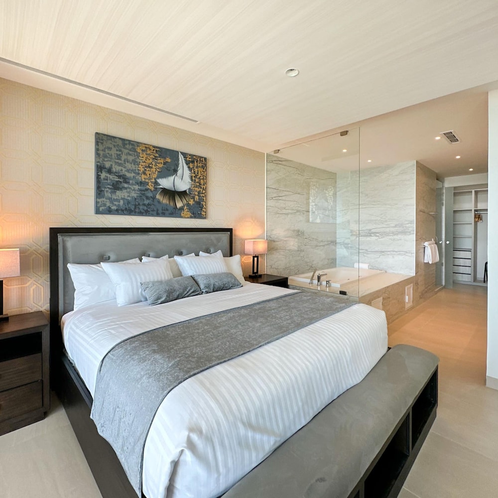 Brand New 6 Bedroom Penthouse