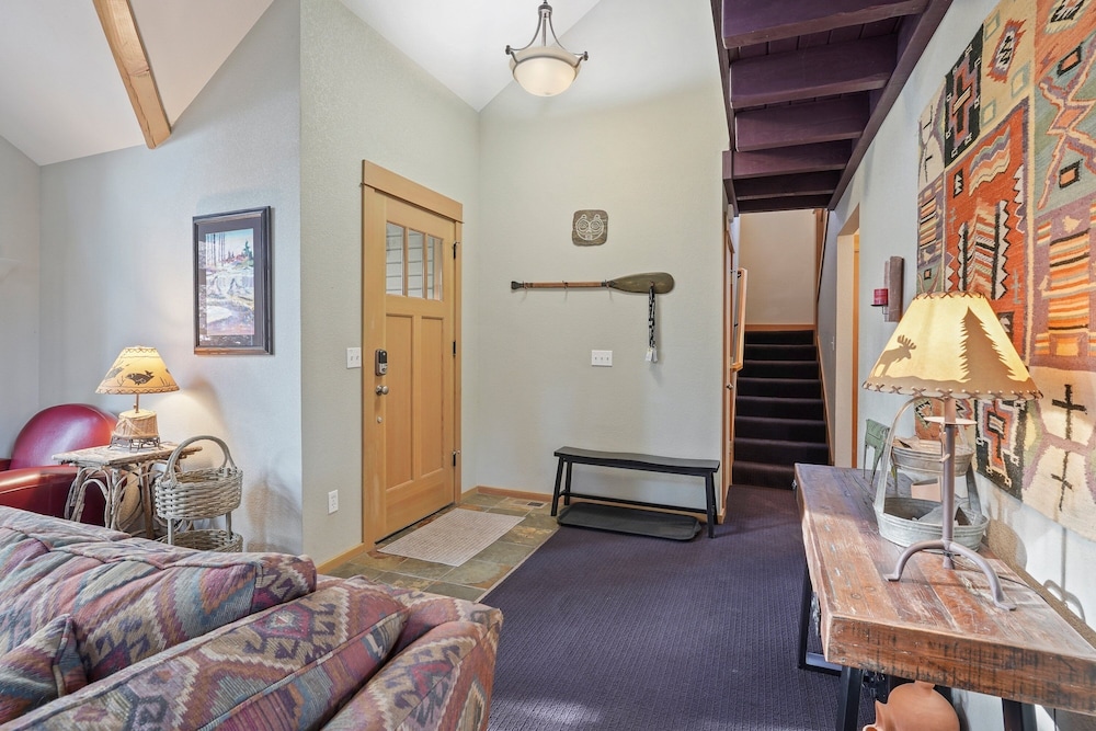 28 Big Leaf 3 Bedroom Home