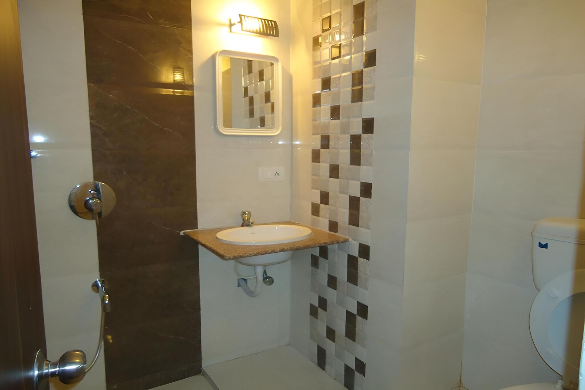 Maan Residency Hotel