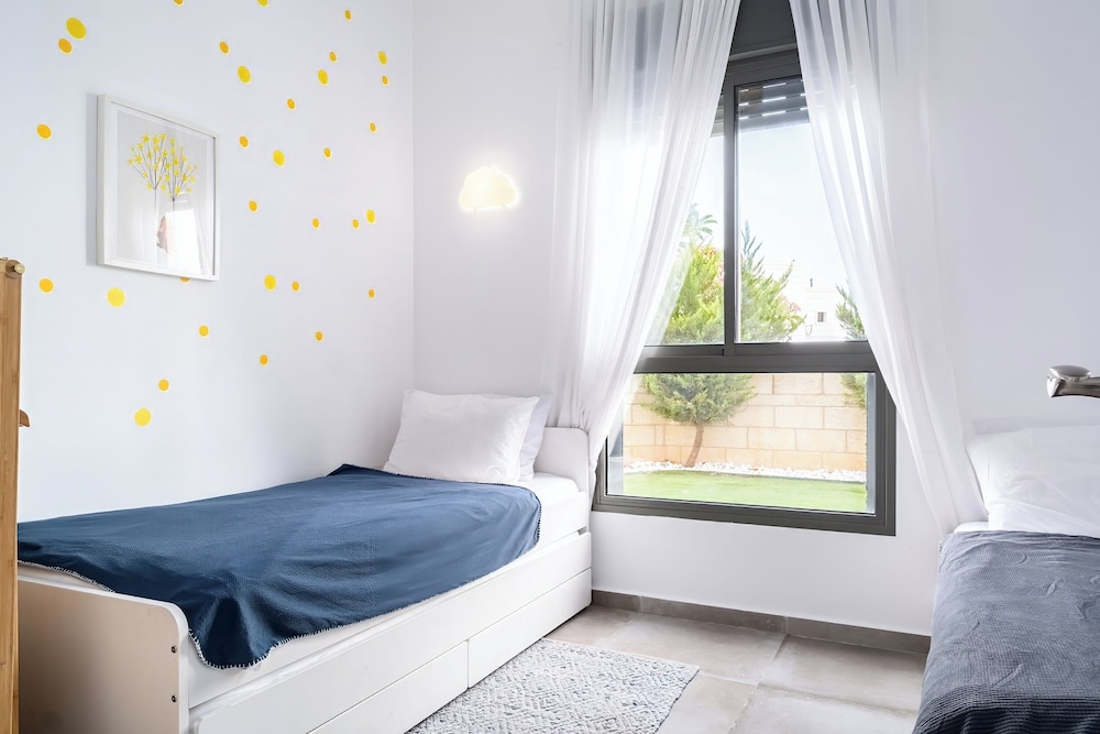 Achziv Bright Garden Stay by Sea N' Rent