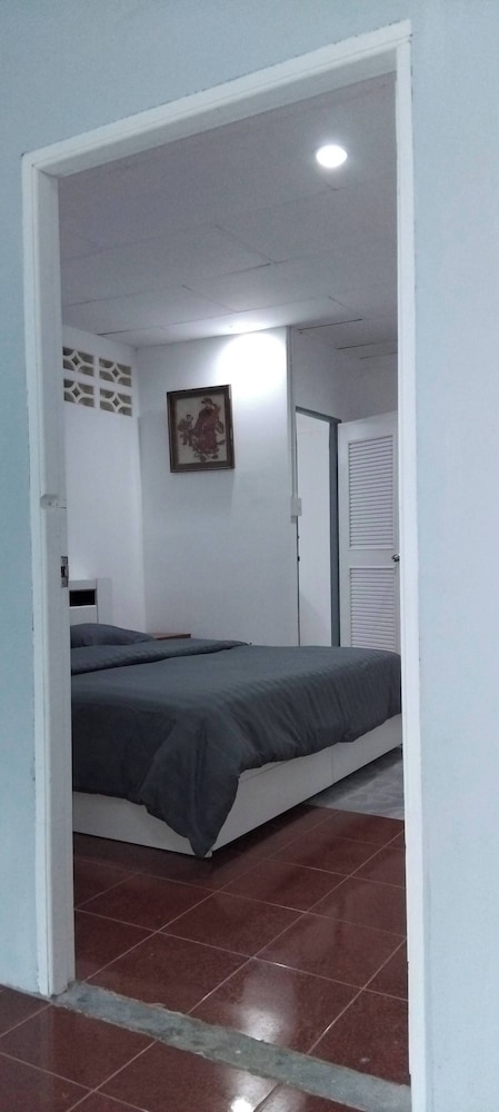 Greeneryhousekrabi52