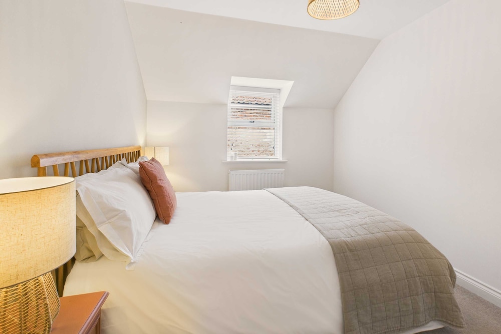 Host Stay Bracken Cottage