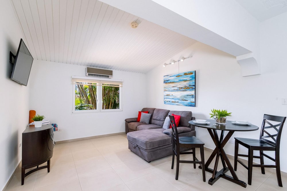 1 MIN Walk 2 Arashi Beach Suite w Roofdeck Pool