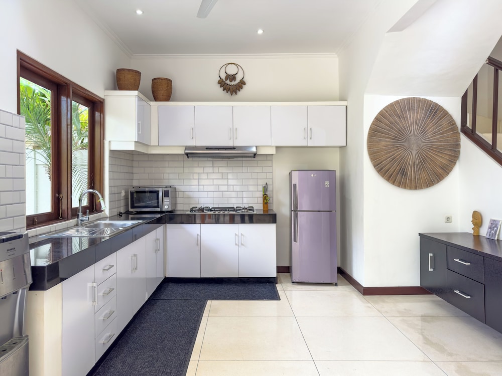 Villa Bugis Kayu Aya Seminyak
