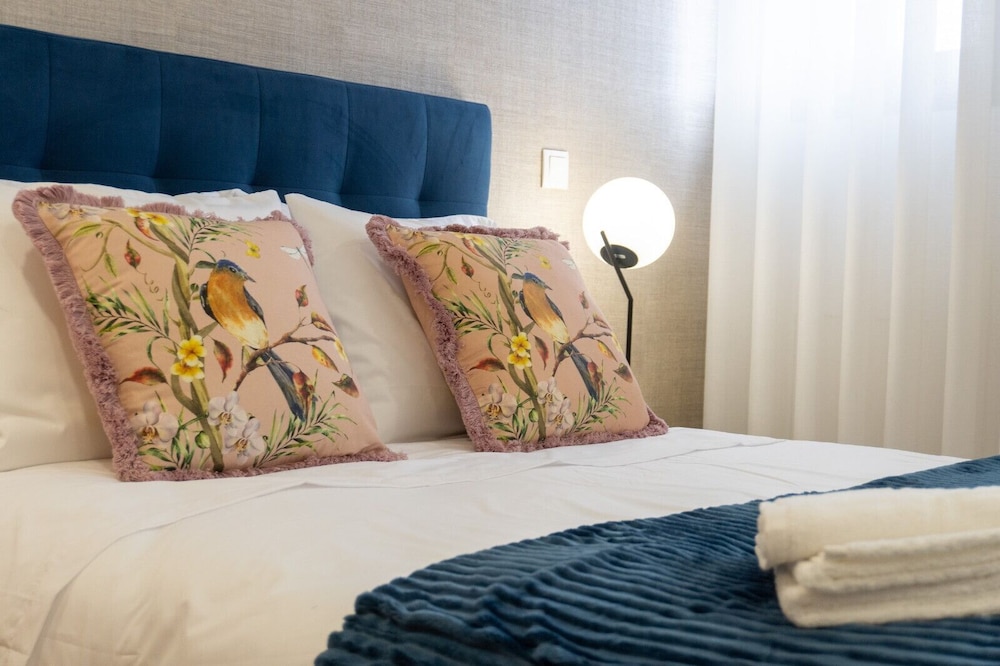 City Center Comfort Apartment B by Vacationy