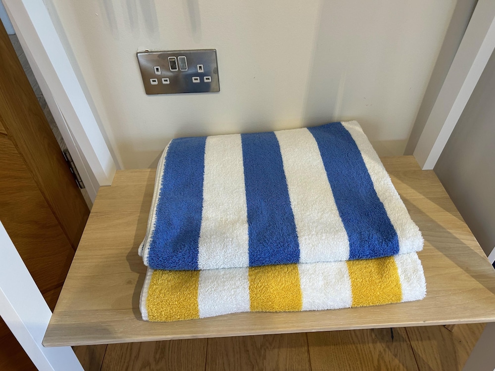 Immaculate Studio Apartment Just Outside Penzance view 5