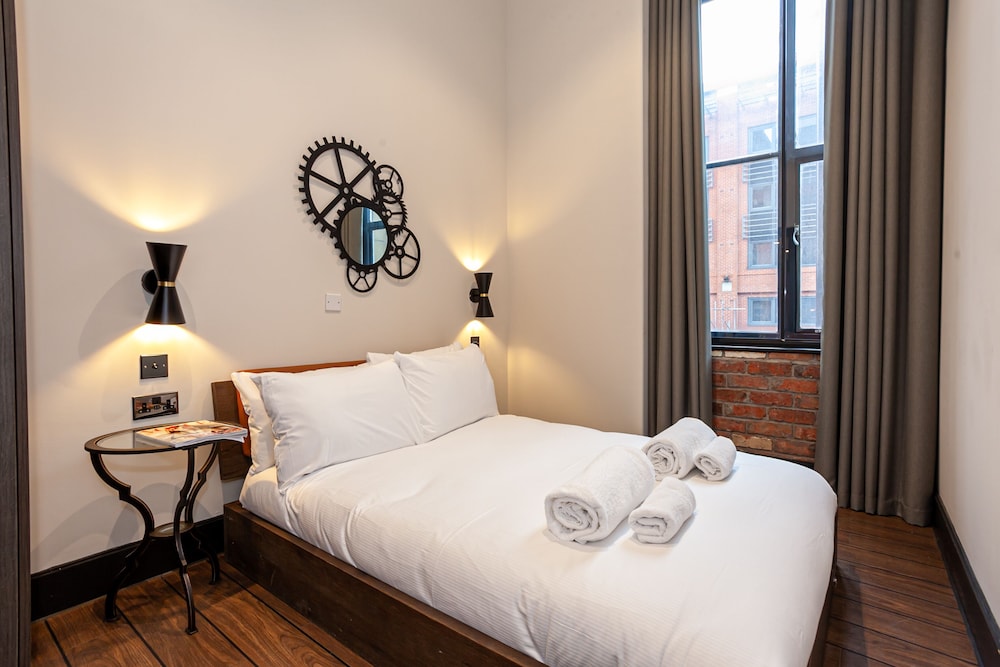 Portland Street Apartments view 5