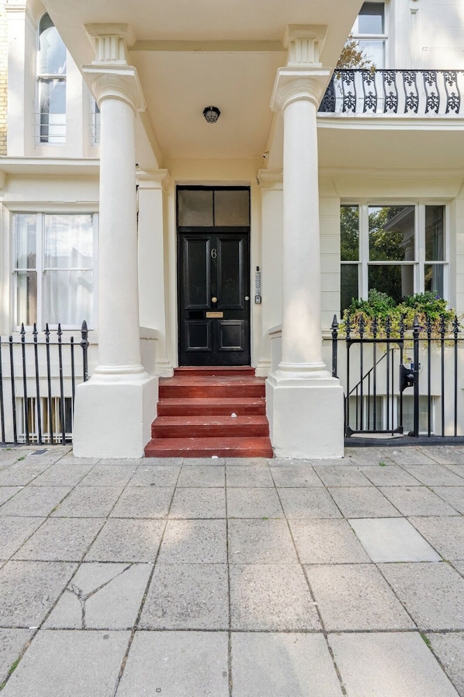 London Oasis Retreat - 2 Bedroom Apartment