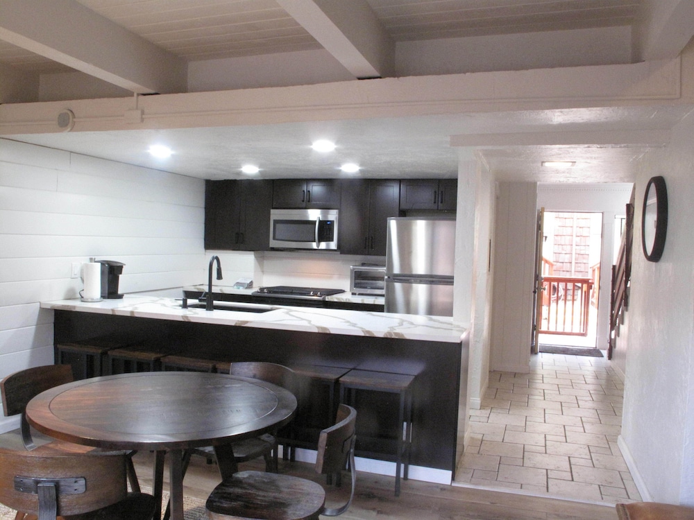 Snow Summit Townhouse Rentals & Sales