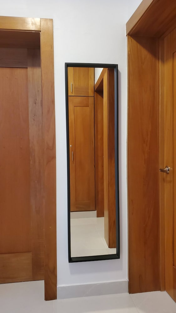 2 Bedrooms, 2 Bathrooms, AC, Wifi, Pool, Gym, No Blackouts, Santiago