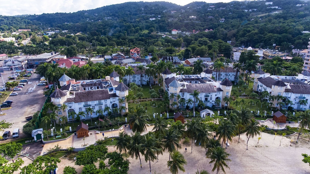 Sea Bird Beach Studio at Sandcastles Resort