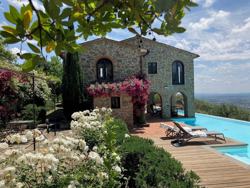 Borgo in Montalbano by Secret Hills