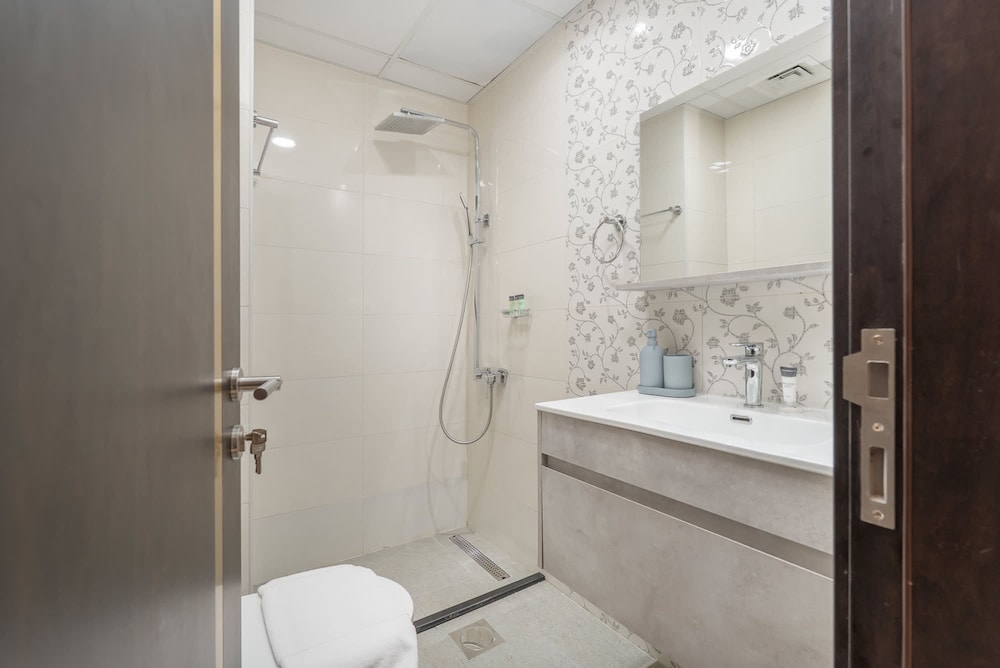 Magnificent and Elegant Studio in Al Barsha South