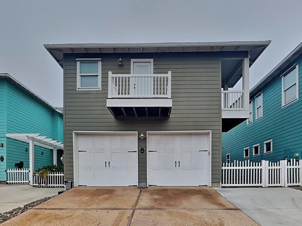 Seacasa 18 by Silver Sands Vacation Rentals