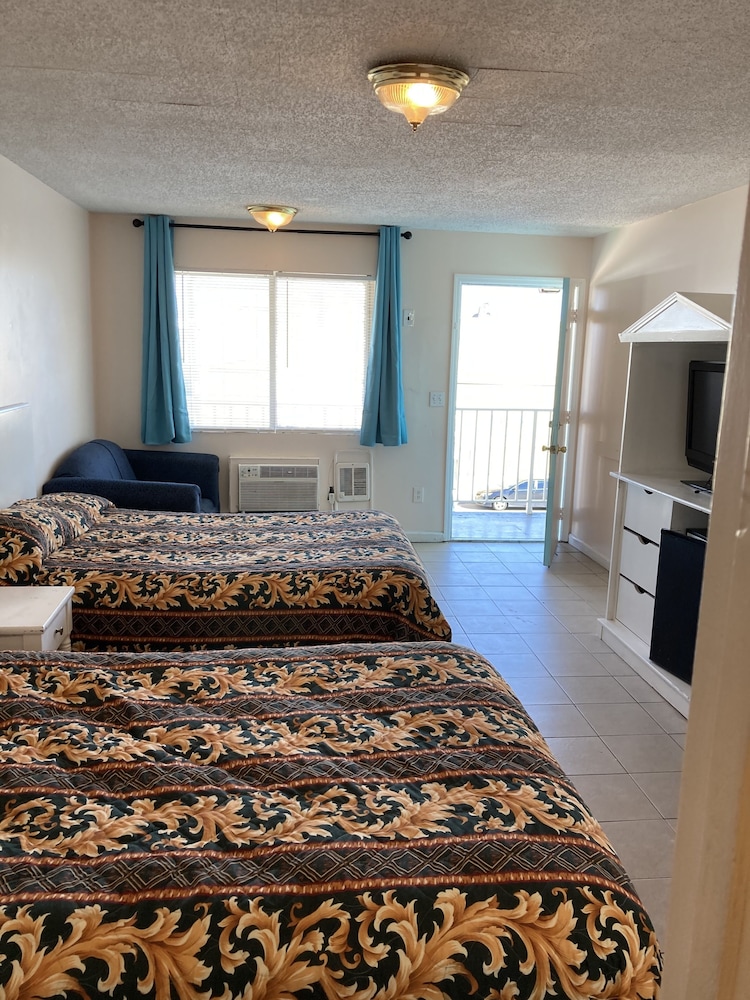 Surfside Motel