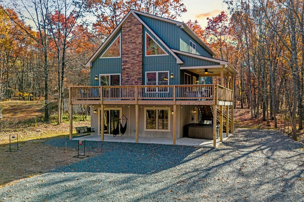 Stephen Way by Avantstay Hot Tub Game Room Albrightsville