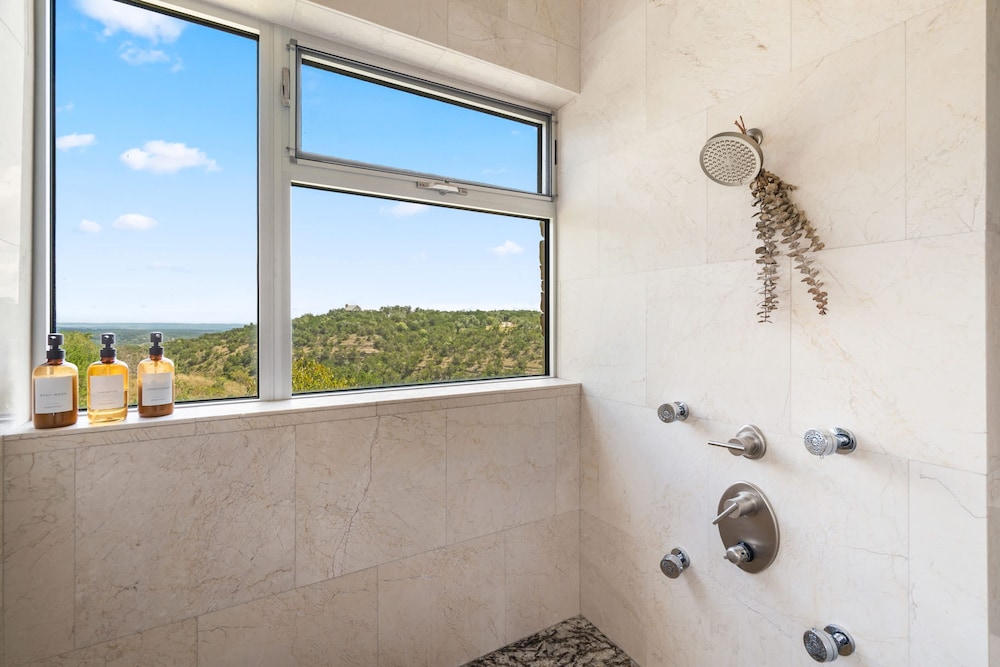 Luxury 4BR Hilltop Retreat With Scenic Views